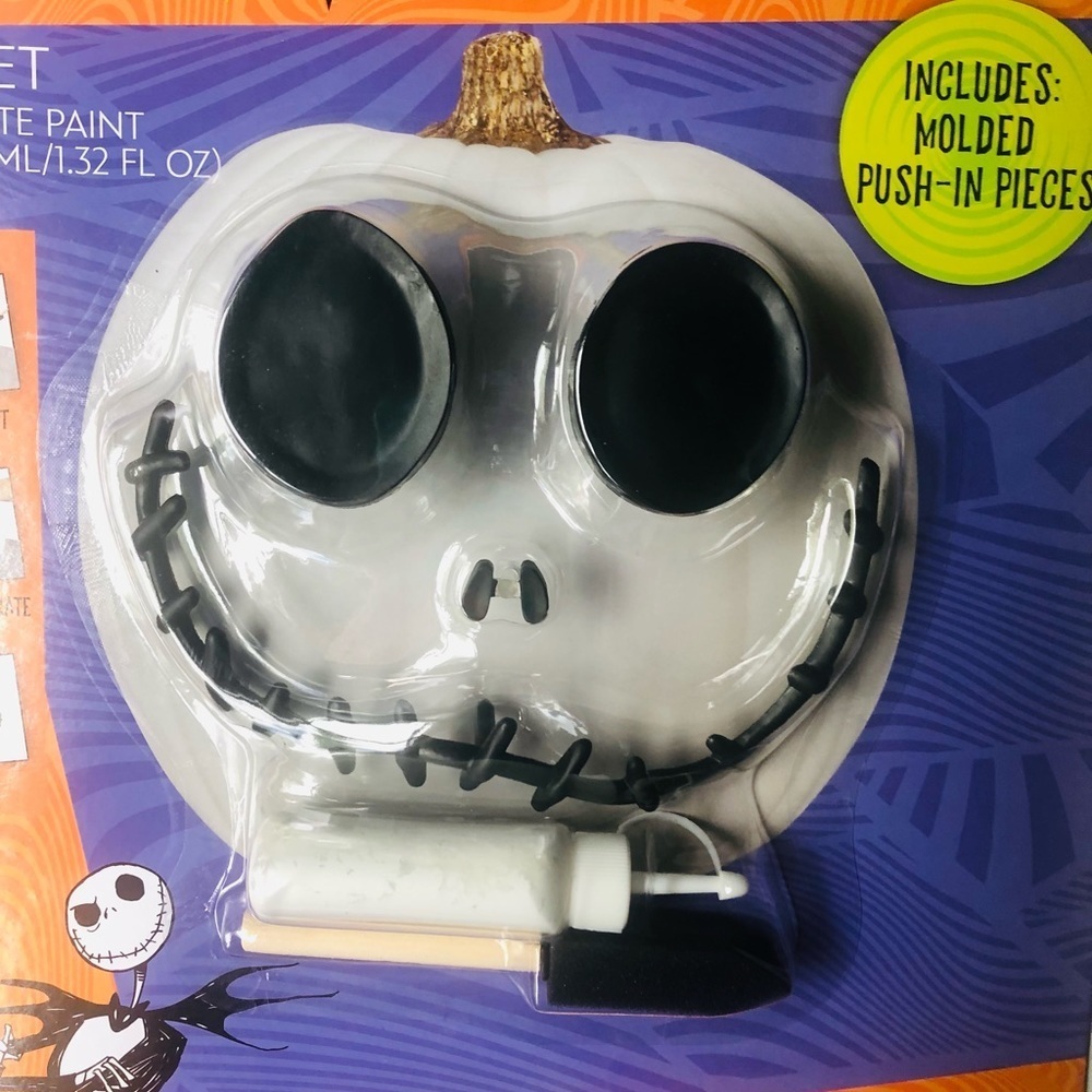 JS Pumpkin Decorating Kit - Picture 7 of 10